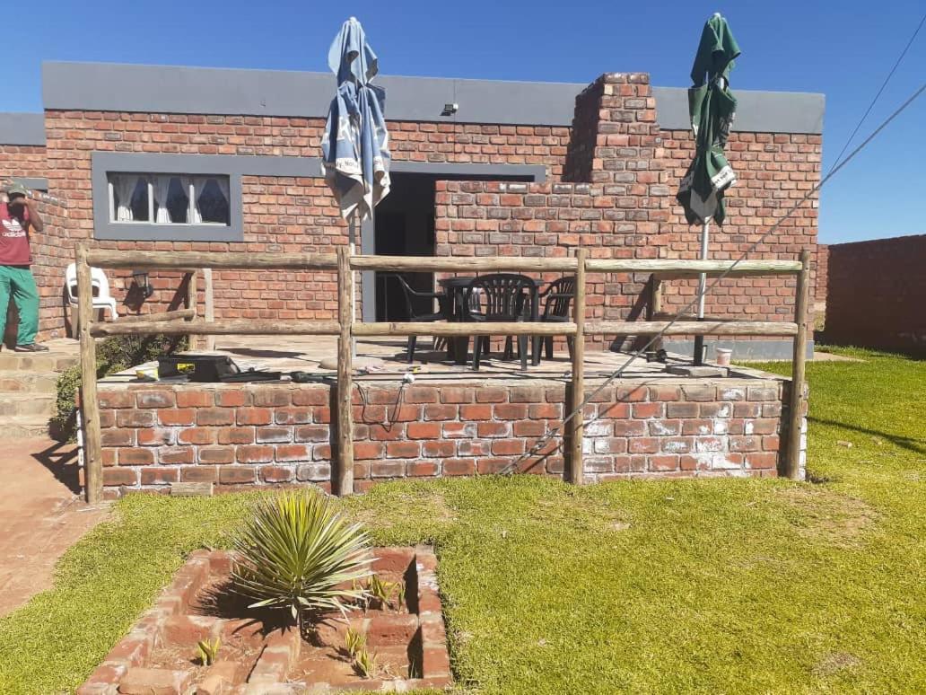Eden Chalets Windhoek Eksteriør bilde