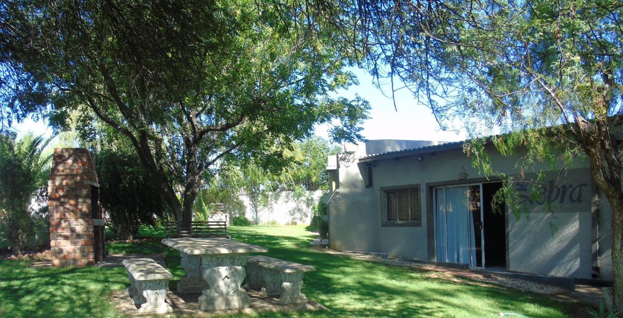 Eden Chalets Windhoek Eksteriør bilde
